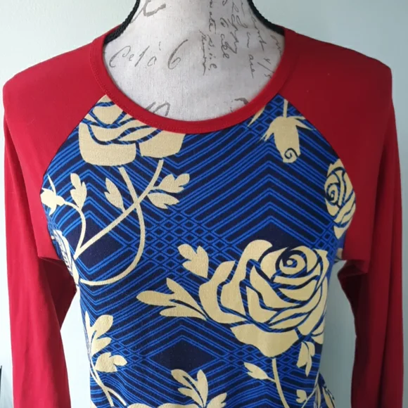 Lularoe Randy Patriotic Spring Fall Fashion Roses Pattern - Picture 5 of 5